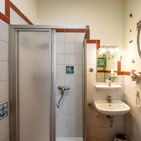 Strandnahe Lehrer Laempel Nr 1 Apartamento Glowe