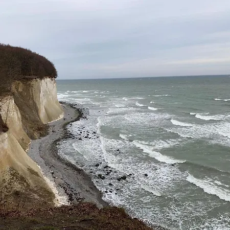Strandnahe Lehrer Laempel Nr 1 * Glowe